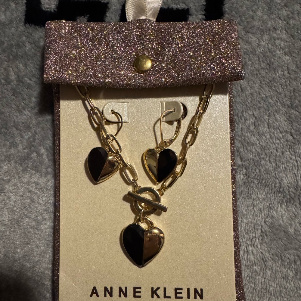 Anne Klein Gold and Black Heart Jewelry Set